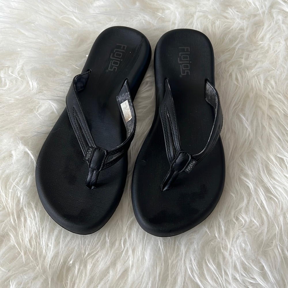 Flojos Woman’s Sandals Size 8